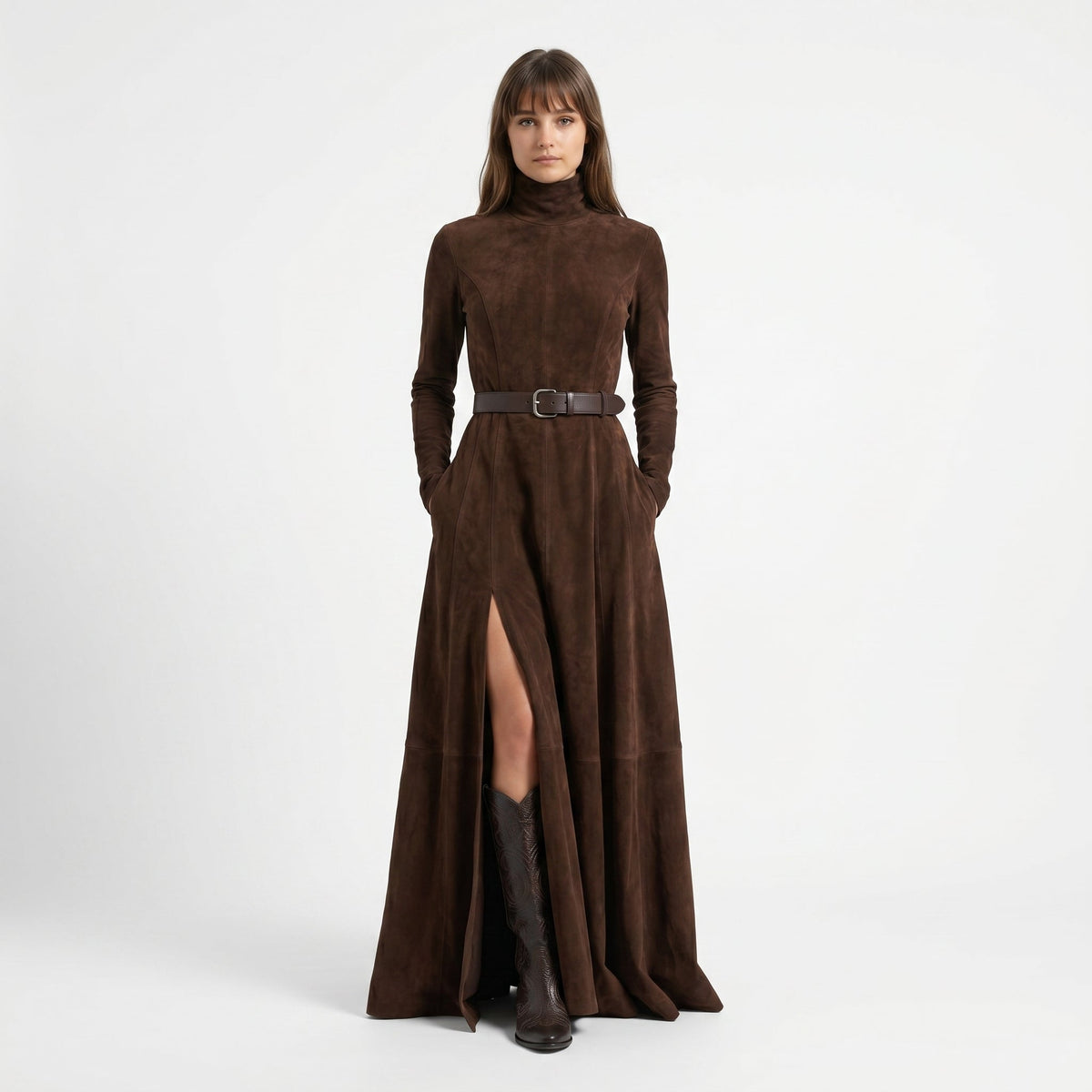 Vestido de Ante Sintético con Cuello Alto, Manga Larga y Abertura (Incluye cinturón)