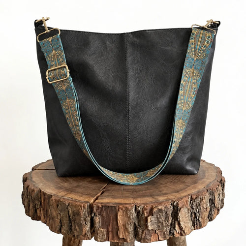 Alba's Textured Carry | Shoulder Bag
